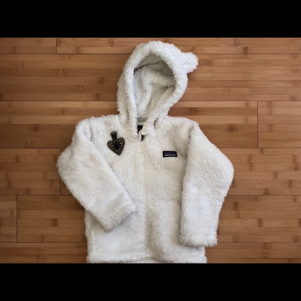 Patagonia Fluffy Jacket with bear errs Size 2T